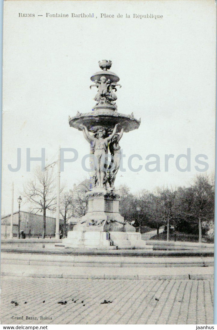 Reims - Fontaine Barthold - Place de la Republique - old postcard - France - unused - JH Postcards