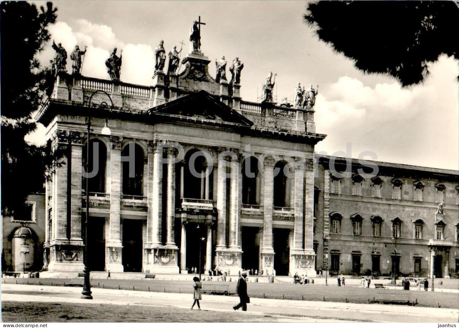 Roma - Rome - Basilica di S Giovanni - St John Basilica - road - 231 - Italy - used - JH Postcards