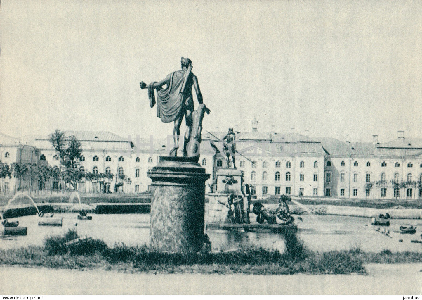 Upper Garden - Petrodvorets reborn from the ashes - 1970 - USSR Russia - unused - JH Postcards