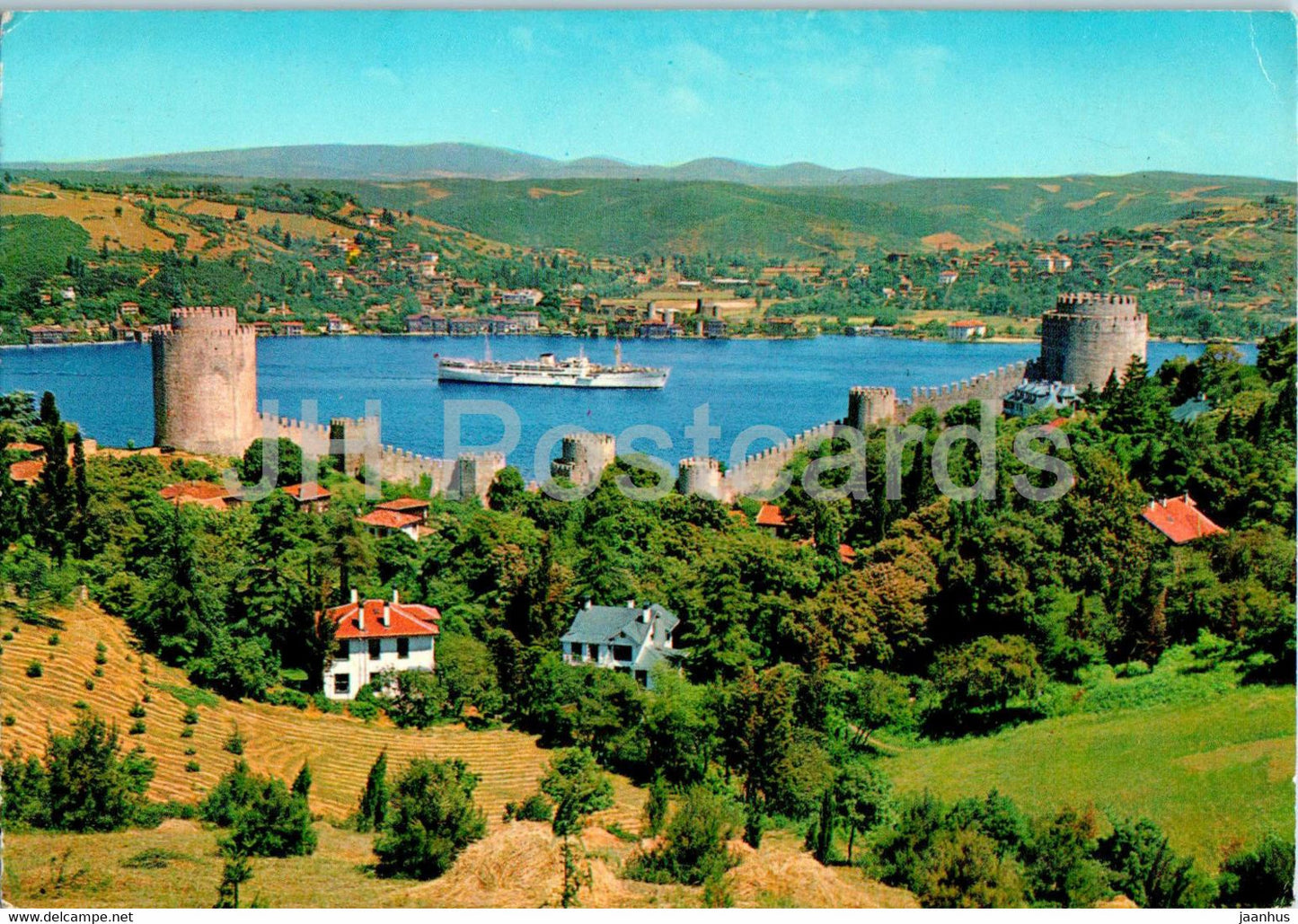 Istanbul - From Europe to Asia - The Fortress and the Bosphorus - 375 - Turkey - unused - JH Postcards