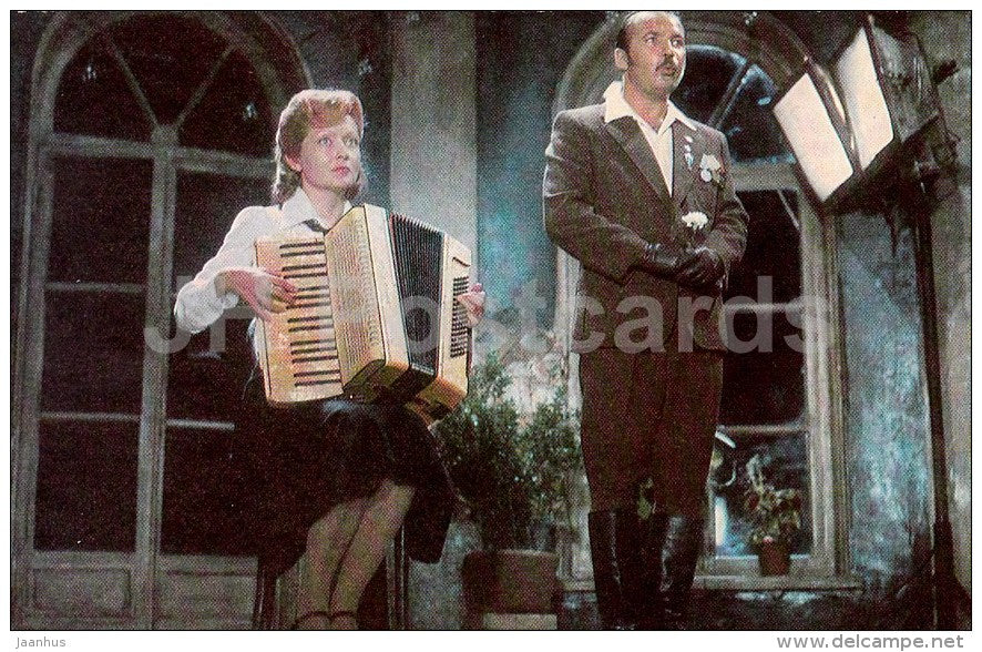 Dudes - actress Zh. Bolotova , actor N. Gubenko - accordion - Movie - Film - soviet - 1978 - Russia USSR - unused - JH Postcards