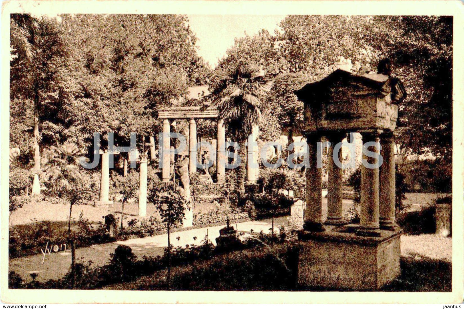 Angers -  Le Musee St Jean - Le Vieux Puits et le Jardin - La Douce France - 10 - old postcard - 1938 - France - used - JH Postcards