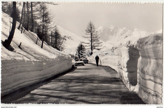 Simplonstrasse im Winter - car - Switzerland - old postcard - unused - JH Postcards