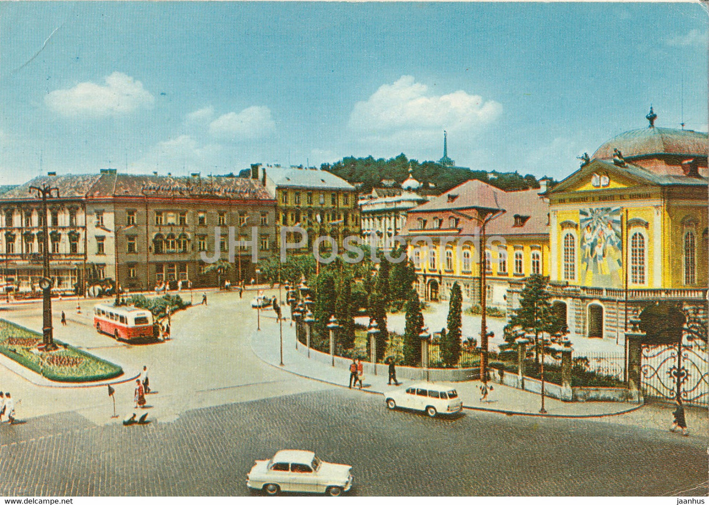 Bratislava - Pionersky dom Kl. Gottwalda - Gottwald House of Pioneers - car - bus - Slovakia - used - JH Postcards