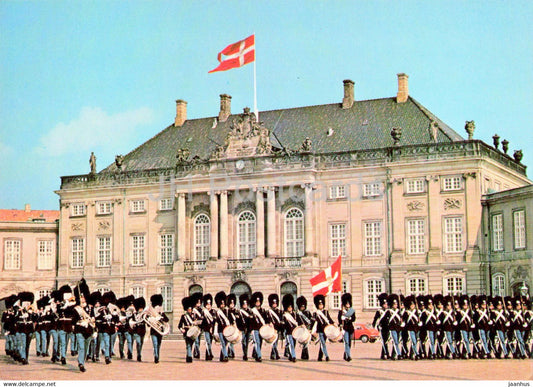 Copenhagen - The Royal Guard and Amalienborg Palace - Denmark - unused - JH Postcards