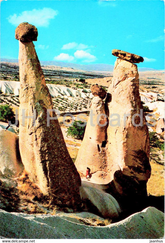 Fairy Chimneys - Urgup - 656 - Turkey - used - JH Postcards