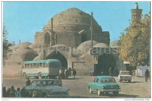 The Toki Telpakfurushon Market Cupola - bus - cars Volga - Bukhara - 1975 - Uzbekistan USSR - unused - JH Postcards
