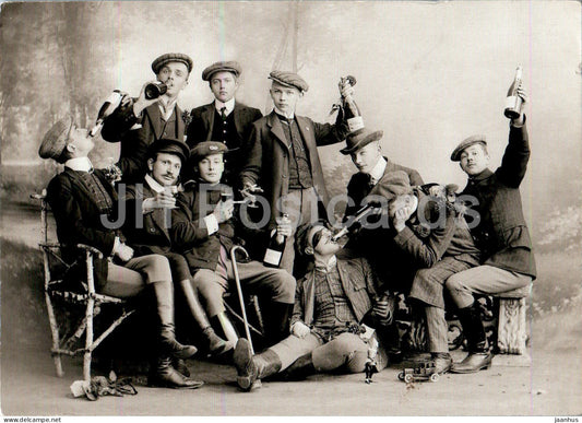 Skupina Polaku v atelieru Sechtl Vosecek - Polish citizens in studio - REPRODUCTION ! - Czech Republic - unused