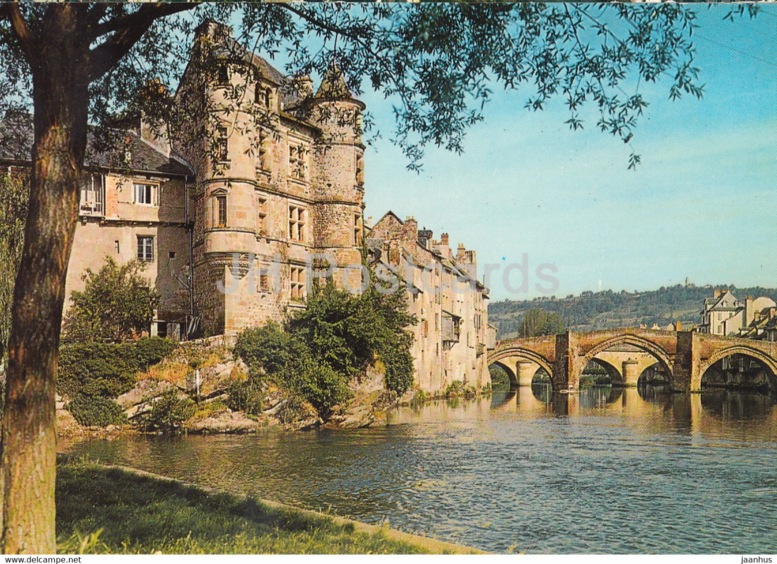Espalion - Le vieux Palais au bord du Lot - 13 - France - unused - JH Postcards