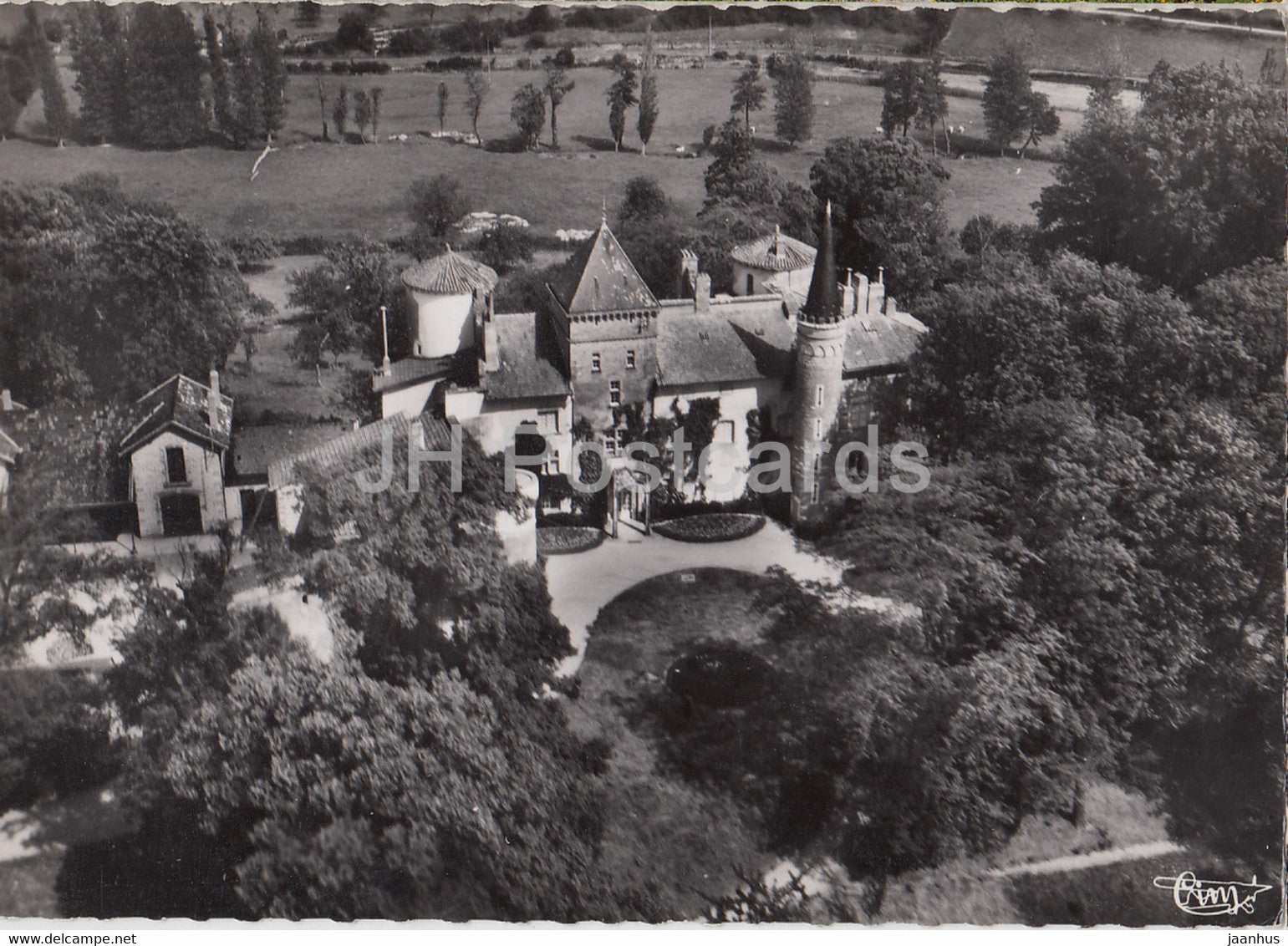 St Point - Vue Aerienne - castle - 2583 - France - unused - JH Postcards