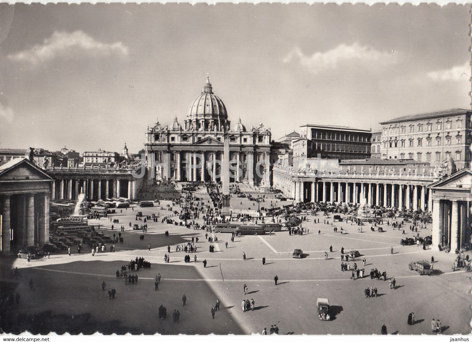 Roma - Rome - Piazza S Pietro - S Peter's Square - old postcard - 1952 - Italy - used - JH Postcards