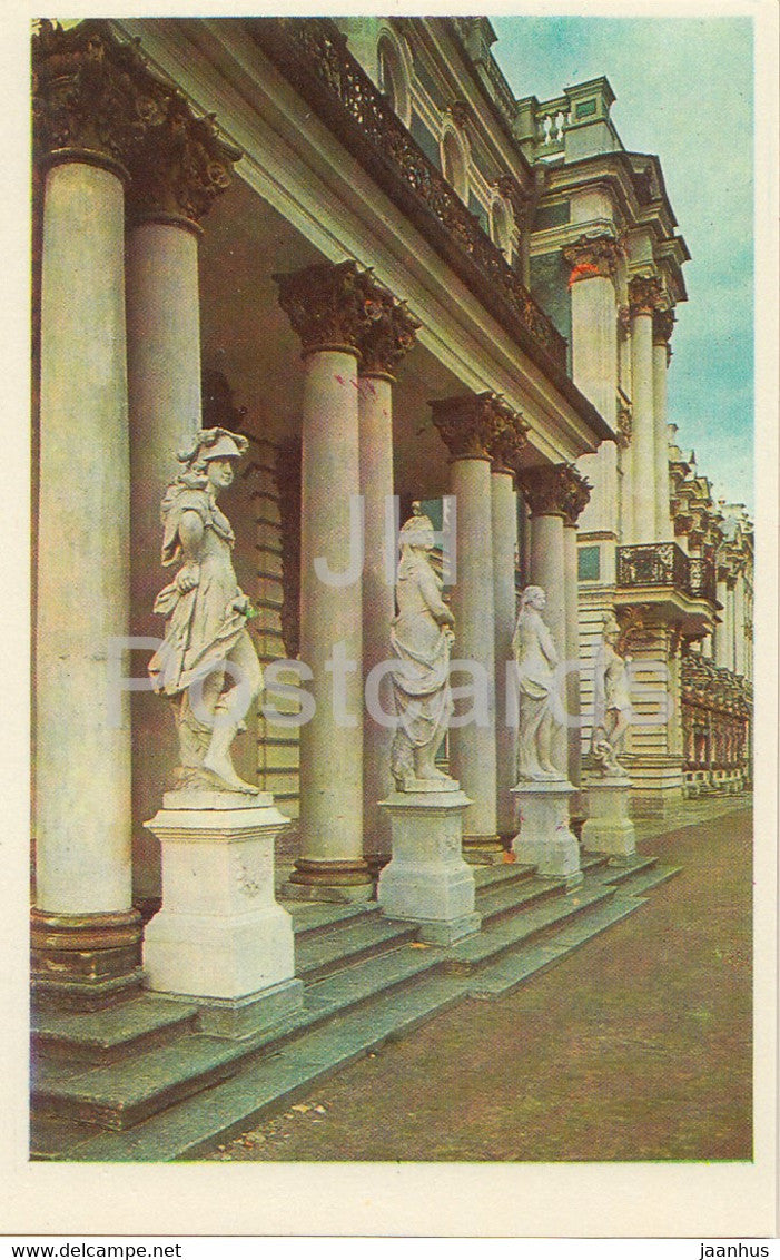 Town of Pushkin - Great (Yekaterinsky) Palace - Sculptures adorning at the main entrance - 1971 - Russia USSR - unused - JH Postcards