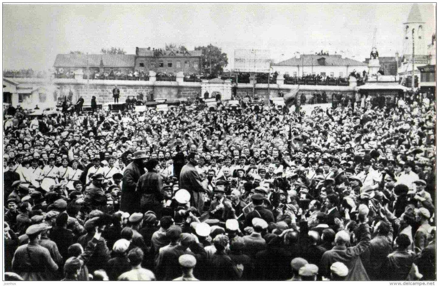 meeting with Gorky at Belosrusskaya square , 1928 - Russian writer Maxim Gorky - photo - 1983 - Russia USSR - unused - JH Postcards
