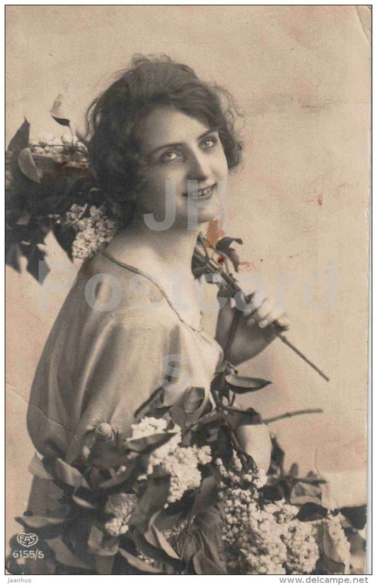 woman with lilac - EAS - 6155/5 - used in Estonia Toila Tartu 1922 - JH Postcards