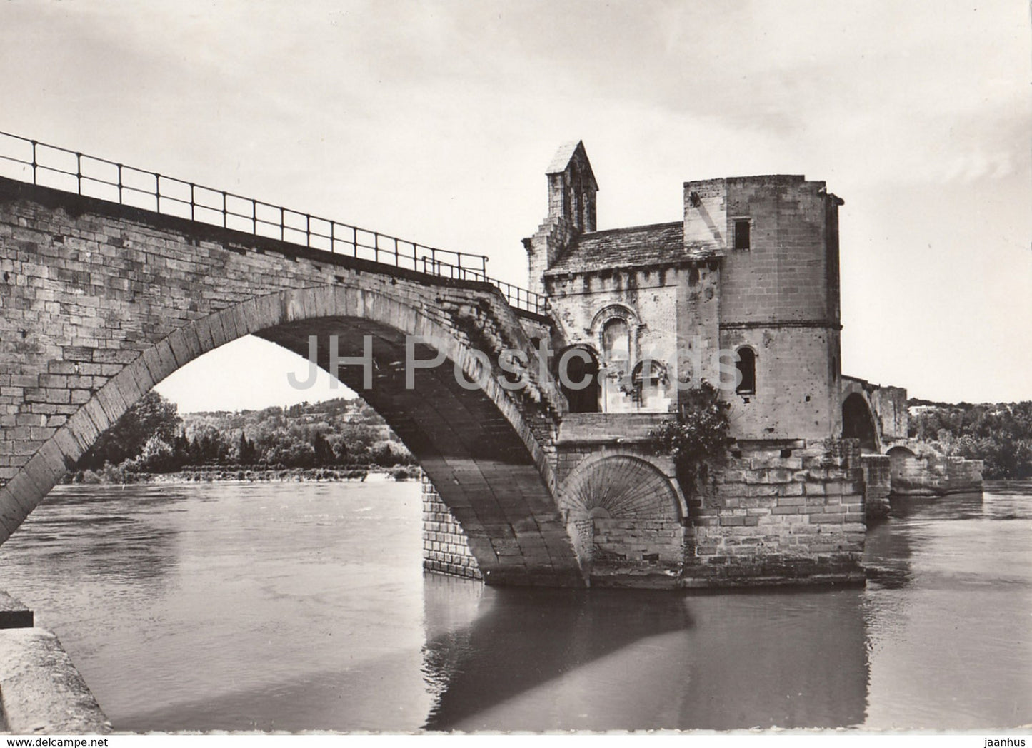 Avignon - Le Pont St Benezet et la Chapelle St Nicholas - bridge - France - unused - JH Postcards