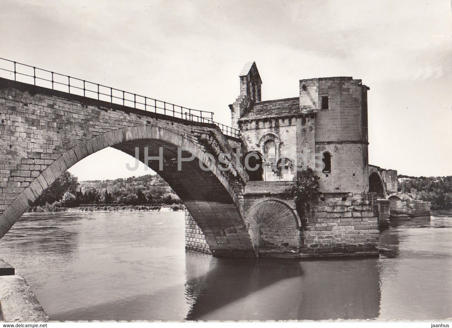Avignon - Le Pont St Benezet et la Chapelle St Nicholas - bridge - France - unused - JH Postcards