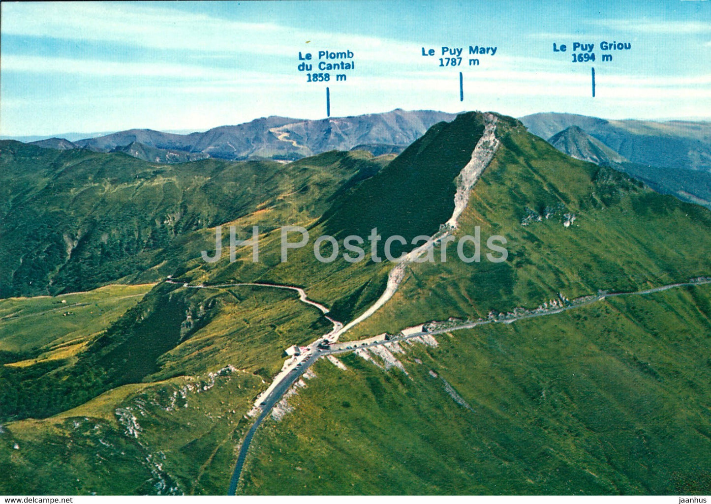 panorama Sur le Puy Mary - Le Puy Griou et le Plomb du Cantal - France - unused - JH Postcards