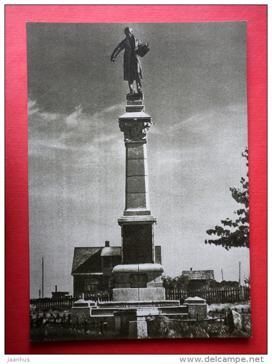sculpture by V. Grybas - writer S. Daukantas . Papile . 1930 - Monumental Sculpture - 1961 - Lithuania USSR - unused - JH Postcards