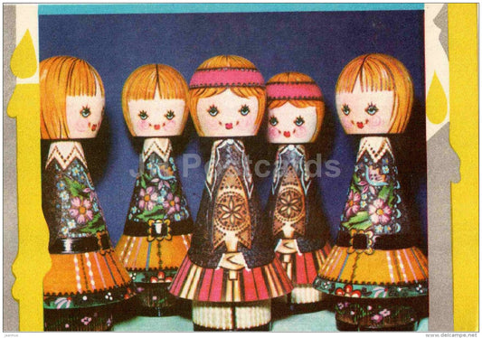 New Year Greeting card - wooden dolls in folk costumes - 1977 - Estonia USSR - unused - JH Postcards