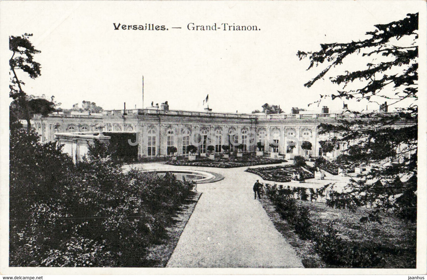 Versailles - Grand Trianon - old postcard - France - unused - JH Postcards