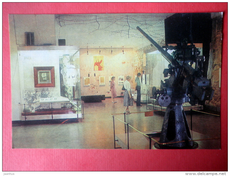 in the regional museum - cannon - Vyborg - Viipuri - 1984 - Russia USSR - unused - JH Postcards