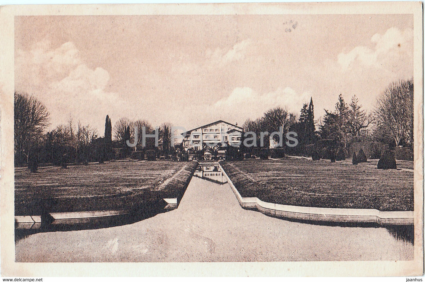 Cambo les Bains - Arnaga - Ancienne Maison d'Edmond Rostand - Les Jardins - old postcard - France - unused - JH Postcards
