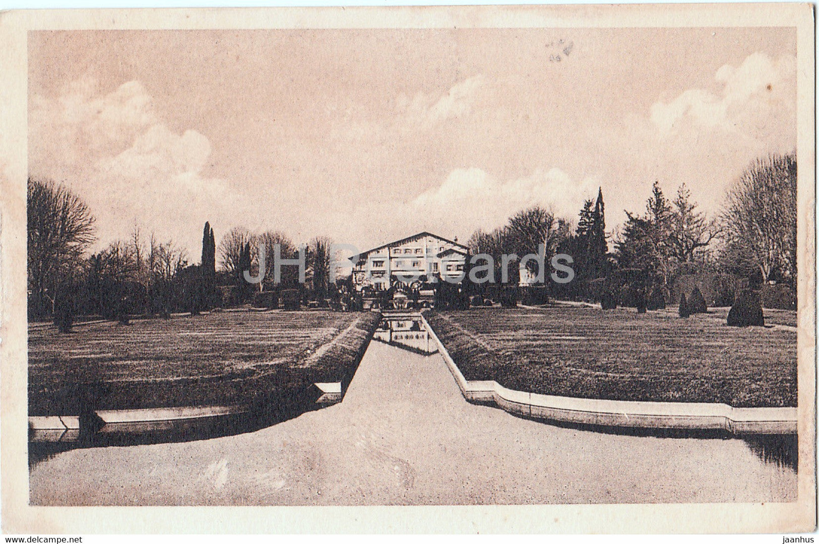 Cambo les Bains - Arnaga - Ancienne Maison d'Edmond Rostand - Les Jardins - old postcard - France - unused - JH Postcards