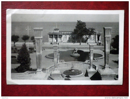 Alushta - embankment - fountain - Crimea - Krym - sent to Estonia SSR in 1952 - Ukraine USSR - used - JH Postcards