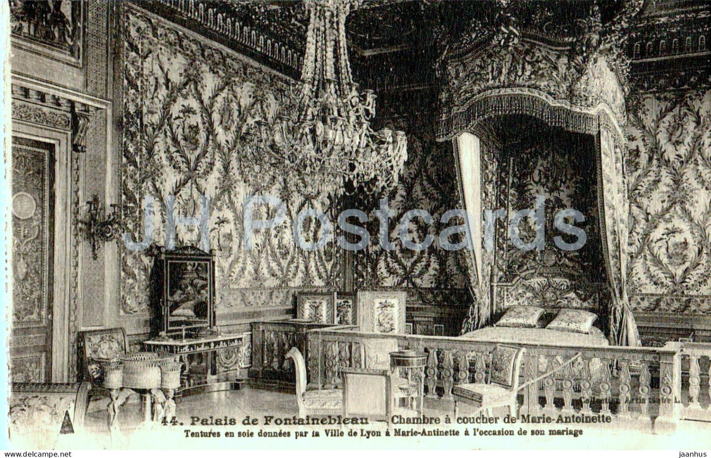 Palais de Fontainebleau - Chambre a Coucher de Marie Antoinette - 44 - old postcard - France - unused - JH Postcards