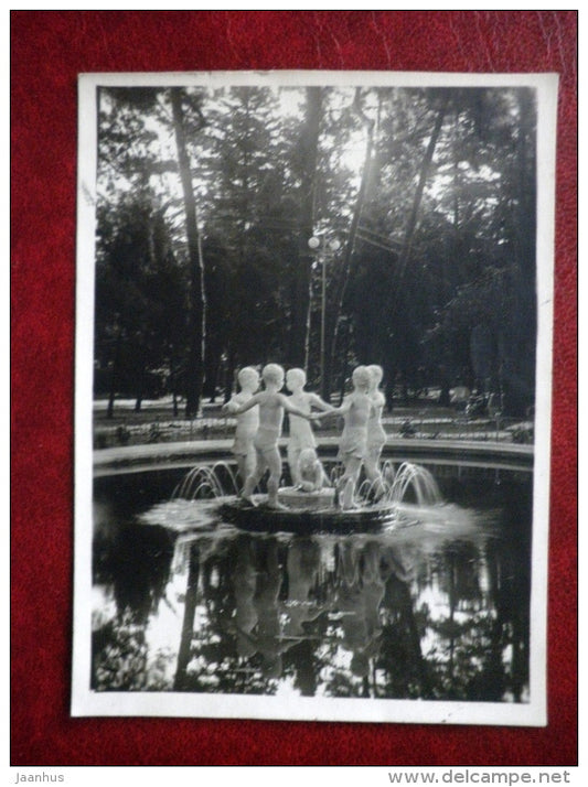 Stalin Park  - sculptures - fountain - Batumi - Adjara - sent to Estonia SSR in 1954 - Georgia USSR - used - JH Postcards