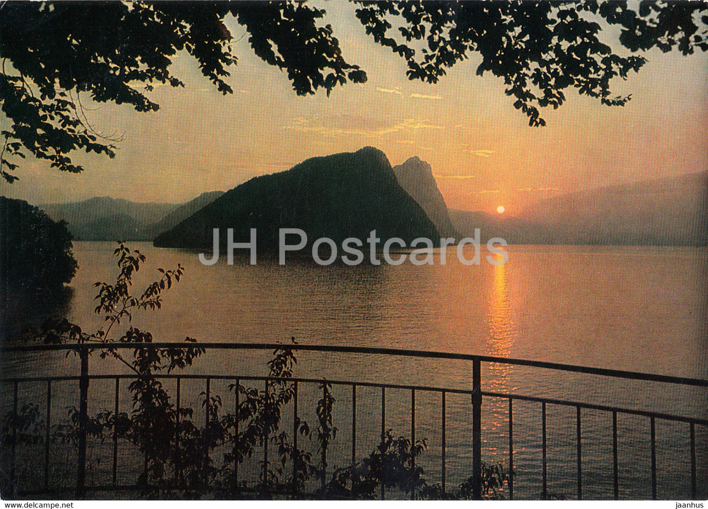 Sonnenuntergang am Vierwaldstattersee - Ausblick von Vitznau mit Burgenstock - 3097 - 1980 - Switzerland - used - JH Postcards
