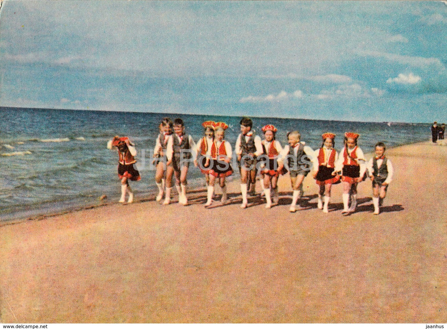 Beach in Dzintari - children in folk costumes - Latvian Views - old postcard - Latvia USSR - unused - JH Postcards