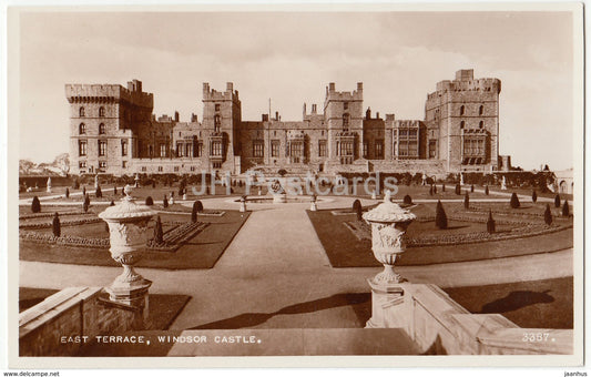 Windsor Castle - East Terrace - 3387 - 1961 - United Kingdom - England - used - JH Postcards