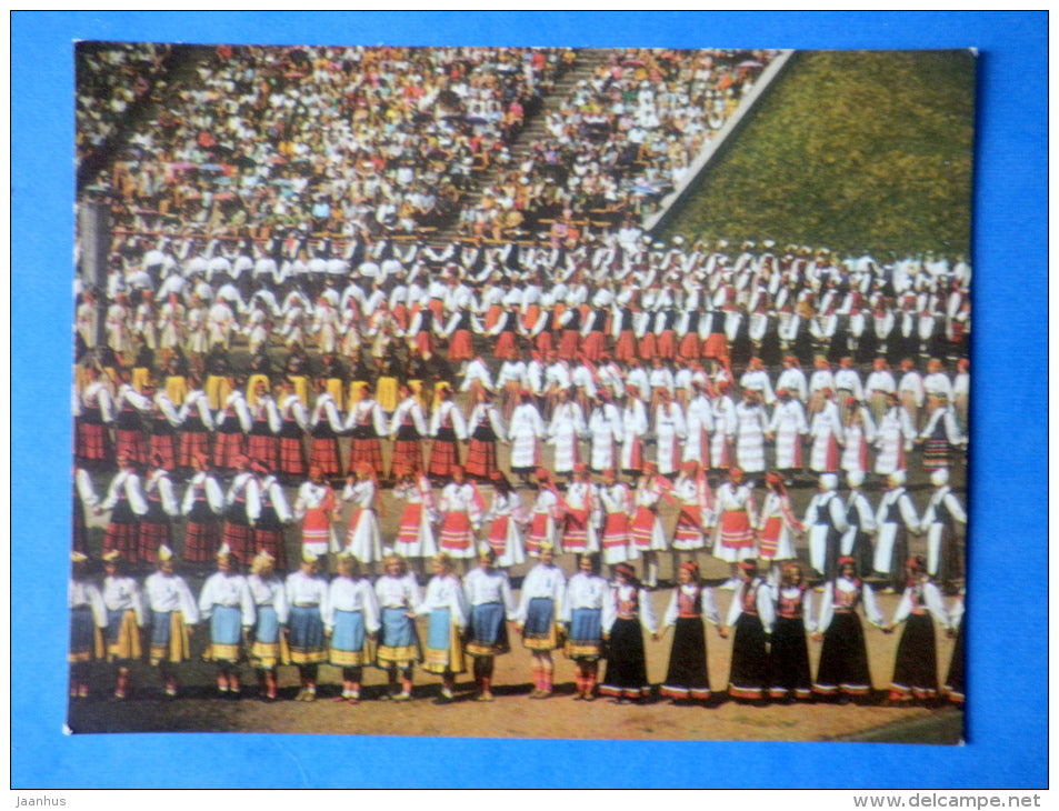 Estonian folk dancers 1 - folk costumes - dance festival - large format card - 1975 - Estonia USSR - unused - JH Postcards