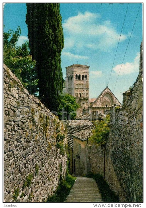 La Cattedrale da Via S. Lorenzo - cathedral , street - Assisi - Perugia - Umbria - 15281 - Italia - Italy - used in 1983 - JH Postcards