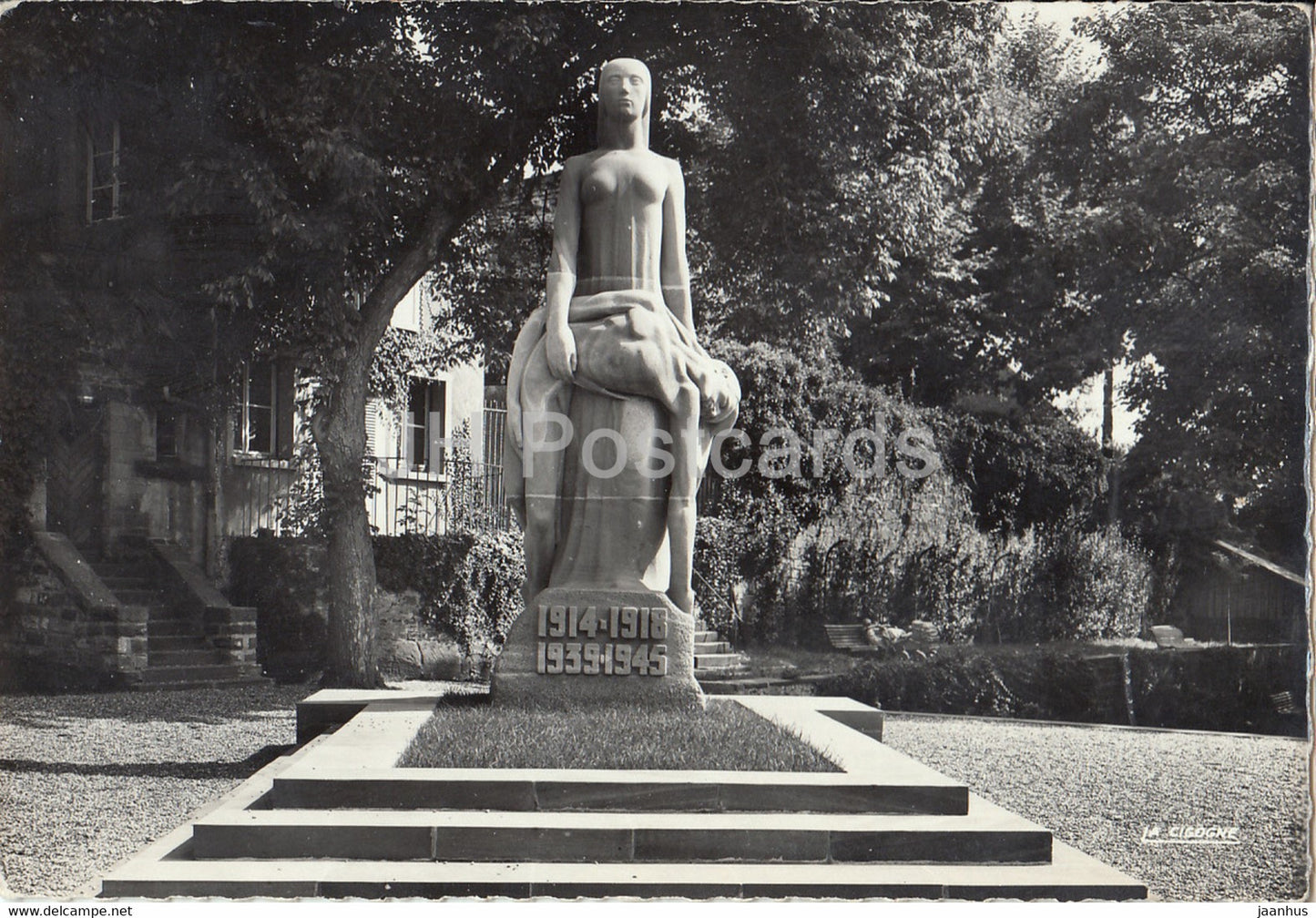 Saverne - Bas Rhin - Monument aux Morts - France - unused - JH Postcards