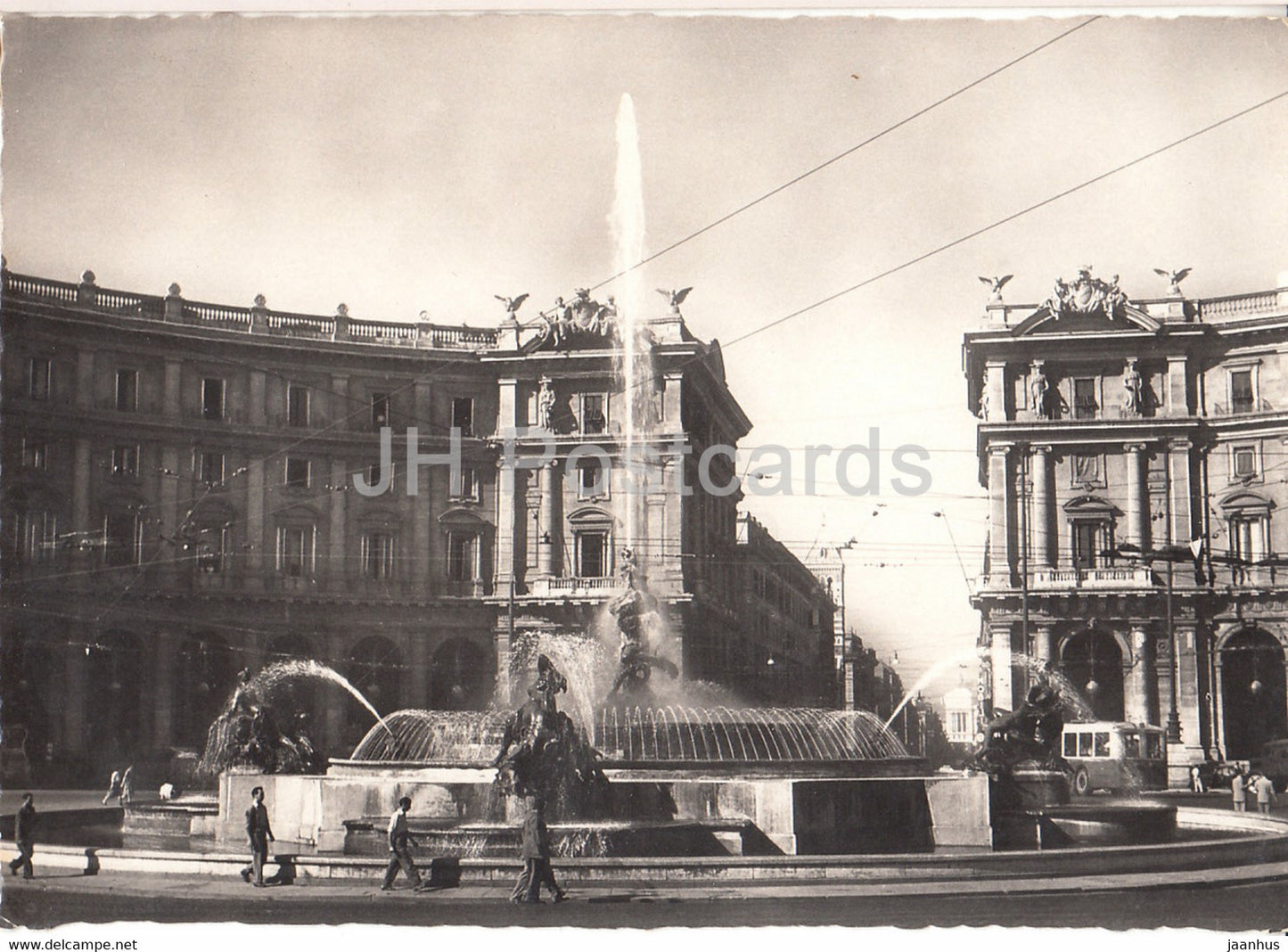 Roma - Rome - Piazza Esedra - square - Italy - used - JH Postcards