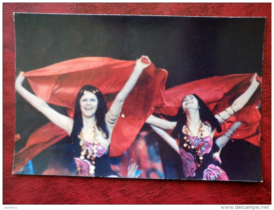 Gypsy Dance - show - performance - Leningrad Music Hall - 1975 - Russia USSR - unused - JH Postcards