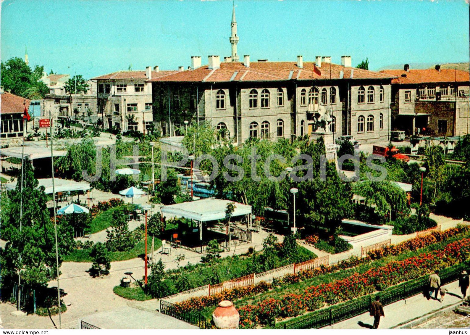 Nevsehir - Park ve Hukumet konagi - Park and Government Building - 50-43 - Turkey - used - JH Postcards