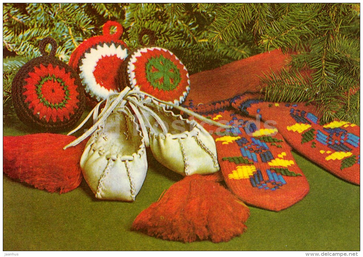 New Year Greeting card - 1 - leather shoes - mittens - 1983 - Estonia USSR - used - JH Postcards