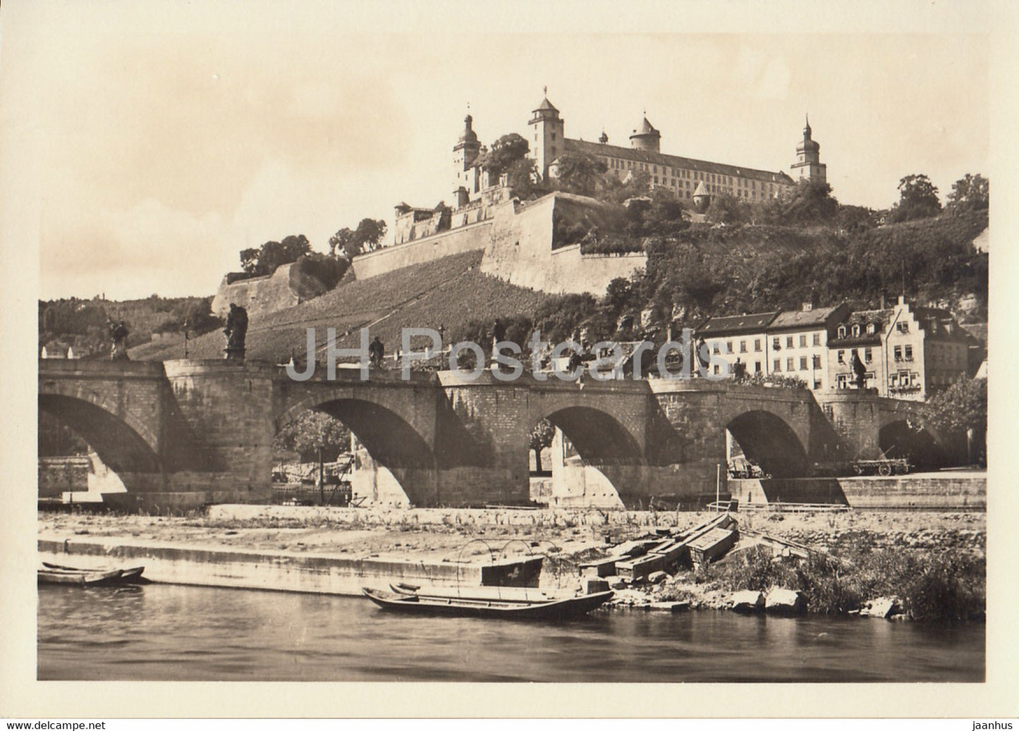 Wurzburg - Blick vom Main auf alte Mainbrucke und Festung Marienberg - old postcard - Germany - unused - JH Postcards