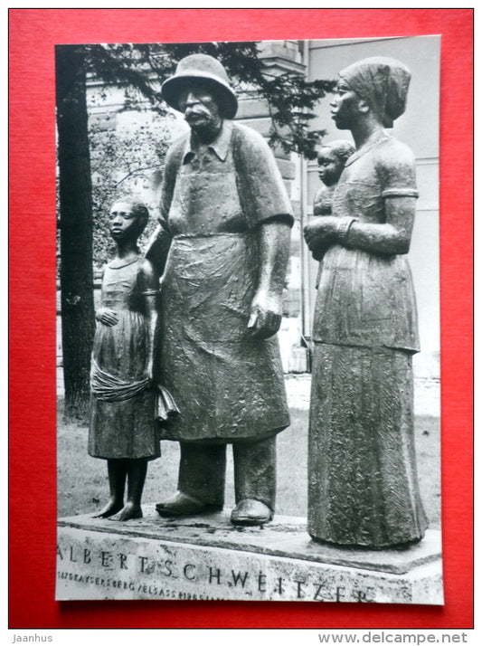Albert Schweitzer , bronze monument in Weimar by Gerhard Geyer I - sculpture - DDR Germany - unused - JH Postcards