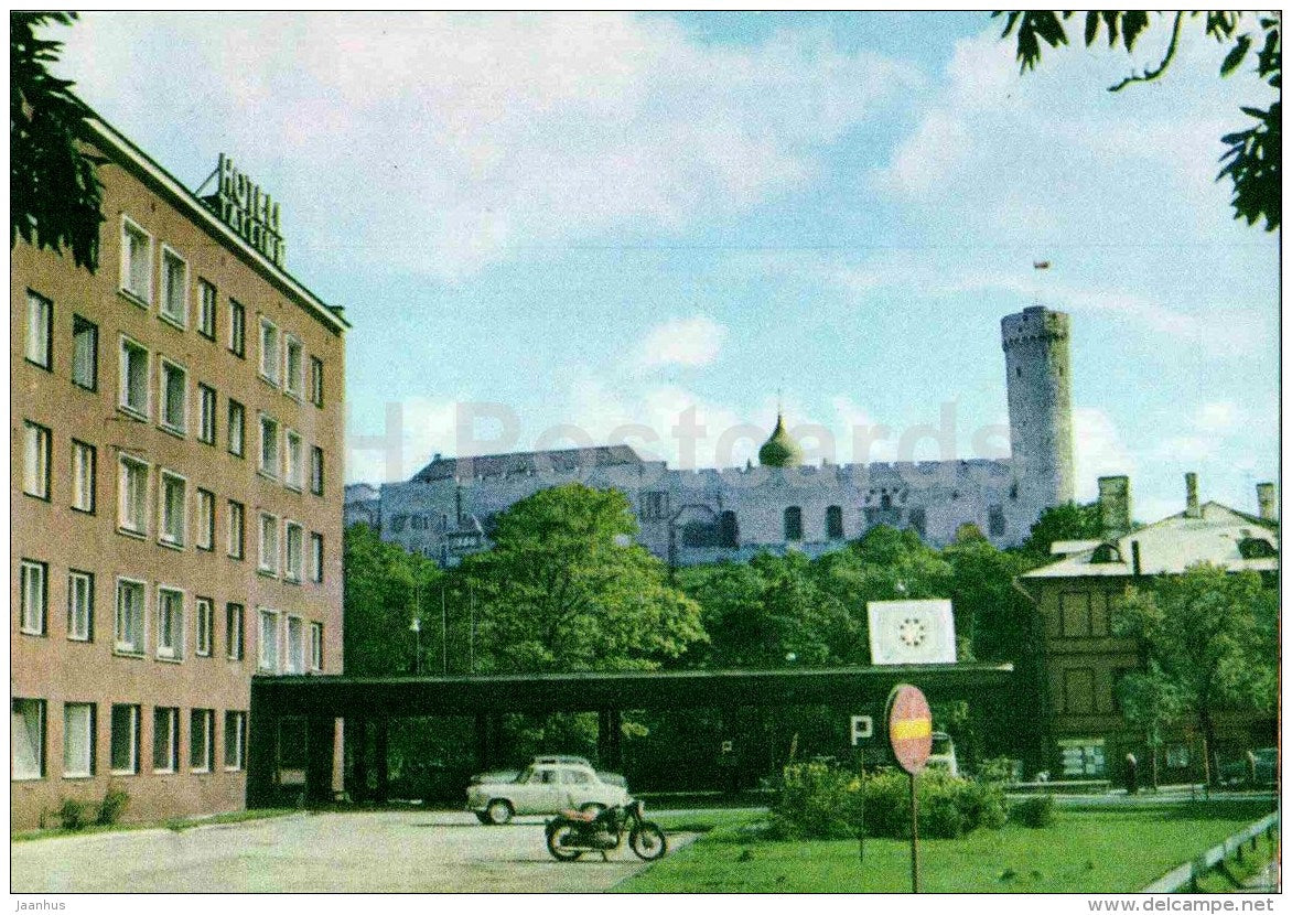 view of the Toompea Castle - motor bike - Tallinn - 1968 - Estonia USSR - unused - JH Postcards