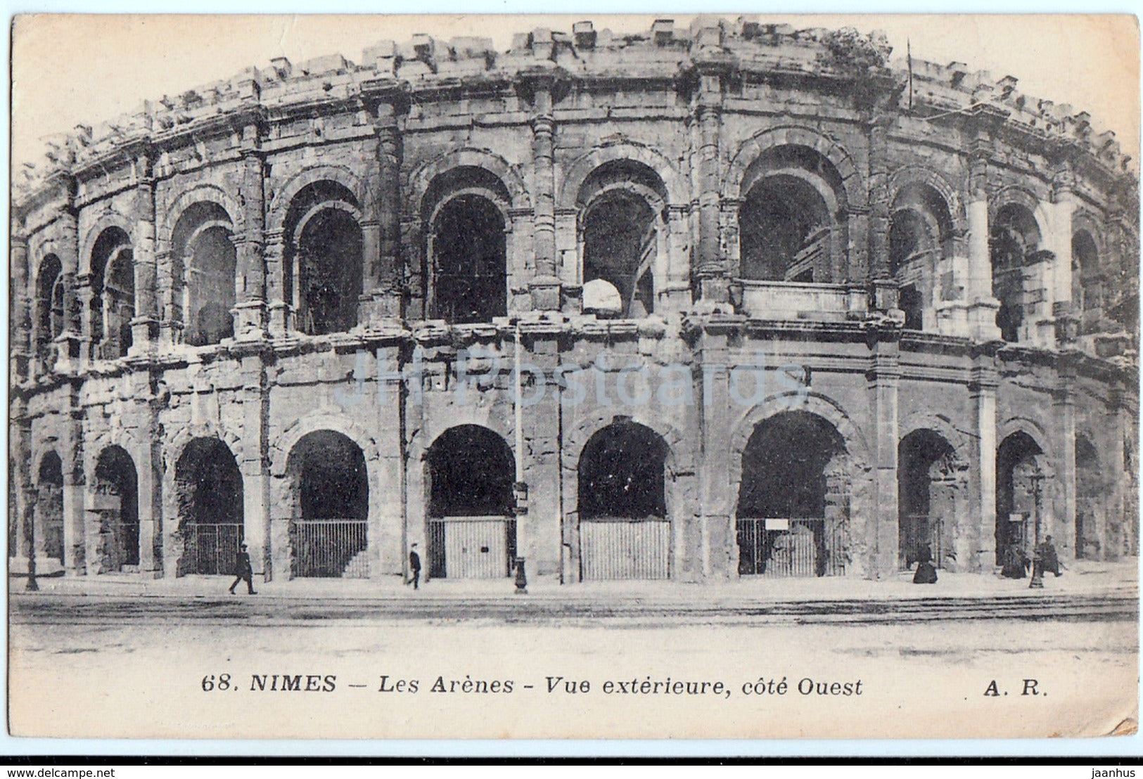 Nimes - Les Arenes - Vue exterieure - cote Ouest - 68 - old postcard - France - unused - JH Postcards