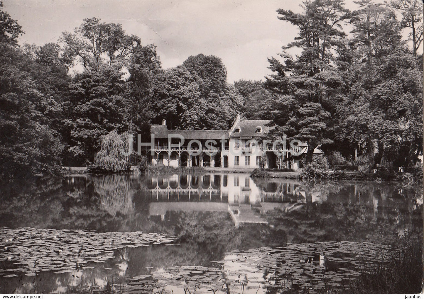 Versailles - Trianon - Hameau de la Reine - La Maison de la Reine - France - unused - JH Postcards
