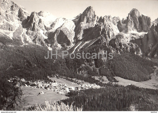 Dolomiti - S Martino di Castrozza 1444 m col Gruppo delle Pale 3185 m - 1965 - Italy - Italia - used - JH Postcards
