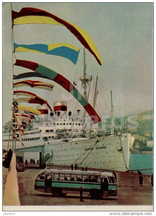 passenger ship Admiral Nakhimov in the Port of Yalta - bus - 1962 - Ukraine USSR - unused - JH Postcards