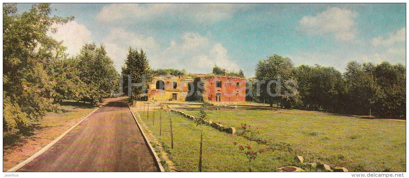a destroyed Tower of the Citadel - Brest Fortress - Belarus USSR - 1967 - unused - JH Postcards