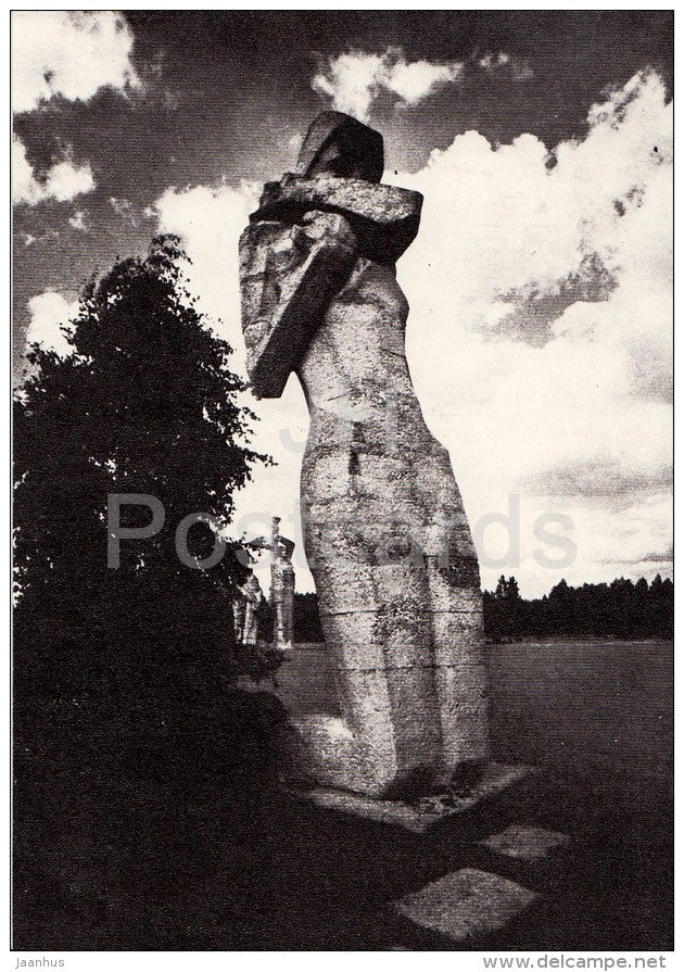 The Humiliated - Salaspils Concentration Camp Memorial - 1987 - Latvia USSR - unused - JH Postcards