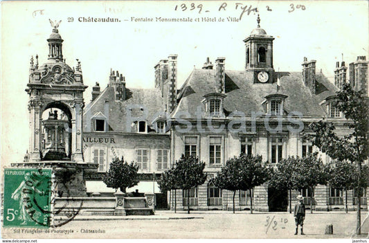 Chateaudun - Fontaine Monumentale et Hotel de Ville - fountain - town hall - 29 - old postcard - 1914 - France - used - JH Postcards